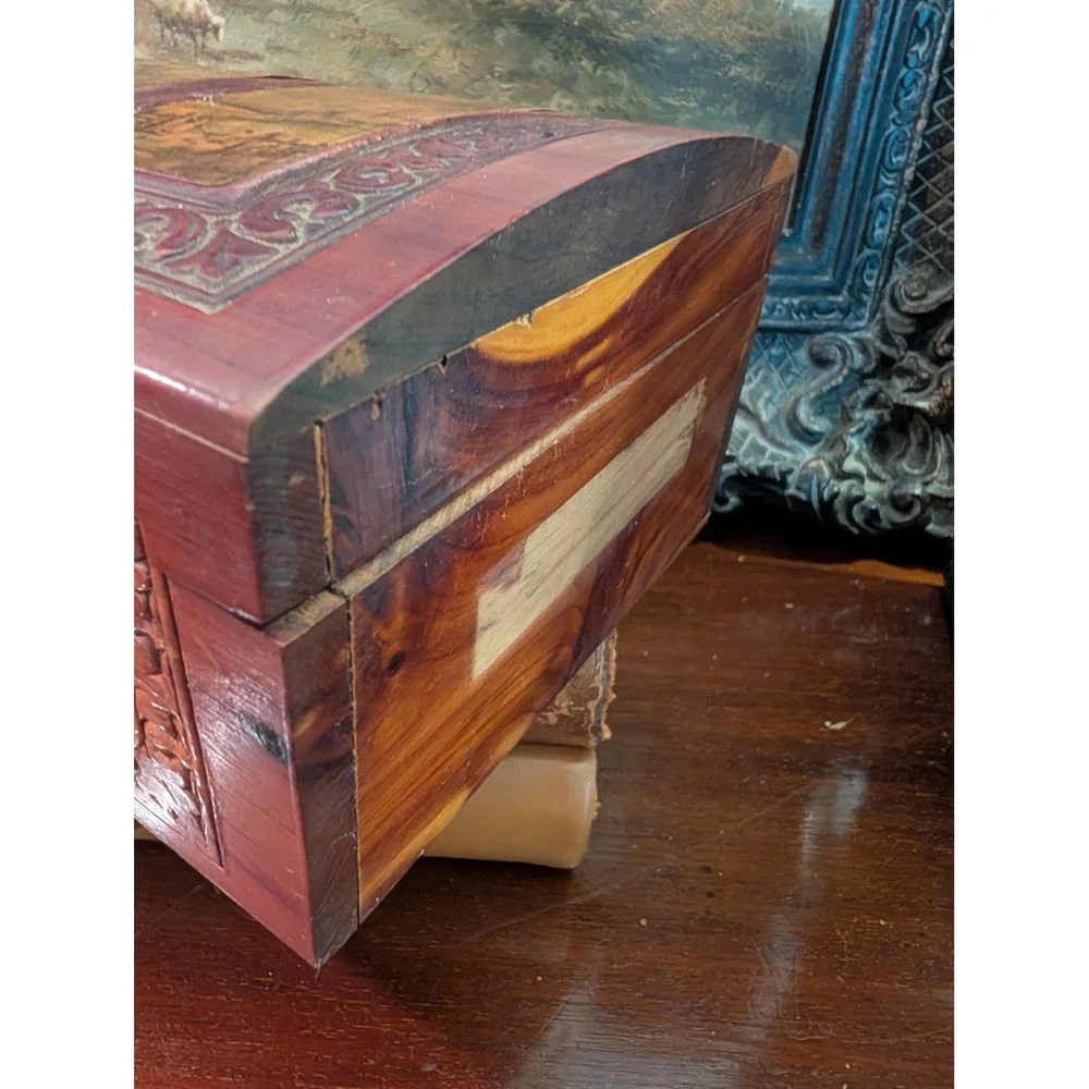 Vintage Carved Cedar Wood Jewelry Box Pastoral Landscape Mirror Trinket Chest